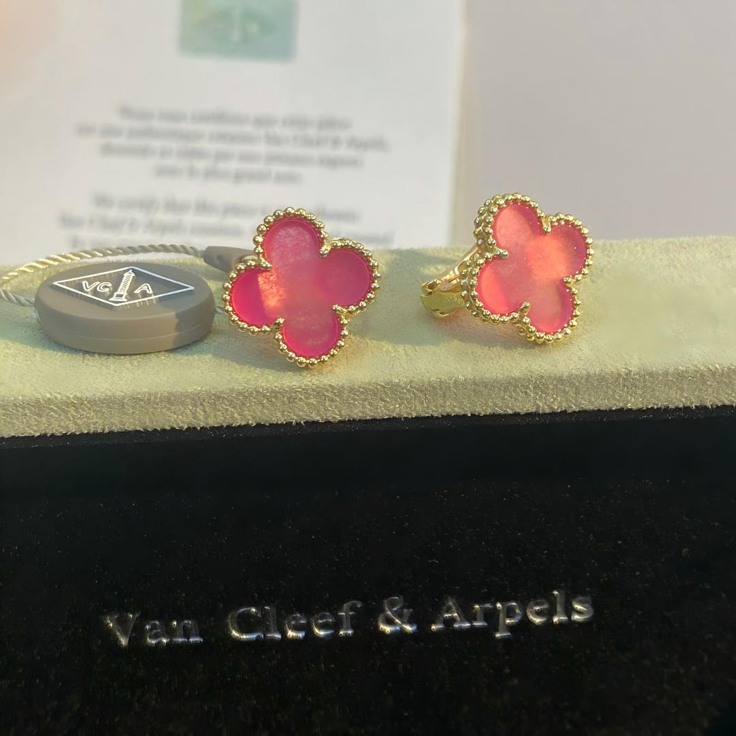 [Amore Jewels]NEW CLOVER 15MM PINK ENAMEL STUD EARRINGS