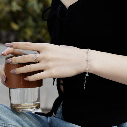 [Amore Jewels]Four-Leaf Clover Hollow Butterfly Bracelet