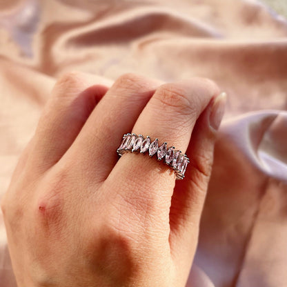 [Amore Jewels]Gorgeous Marquise Cut Tennis Ring