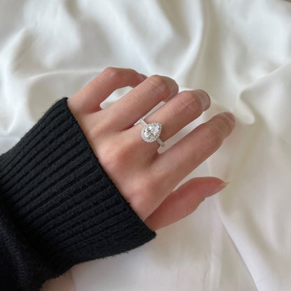 [Amore Jewels]1.0 Carat Luxurious Resplendent Water Drop Shape Wedding Ring