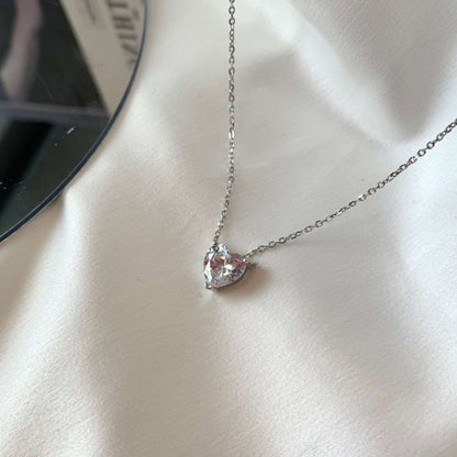 [Amore Jewels]Heart Shape Main Stone Pendant Collarbone Necklace