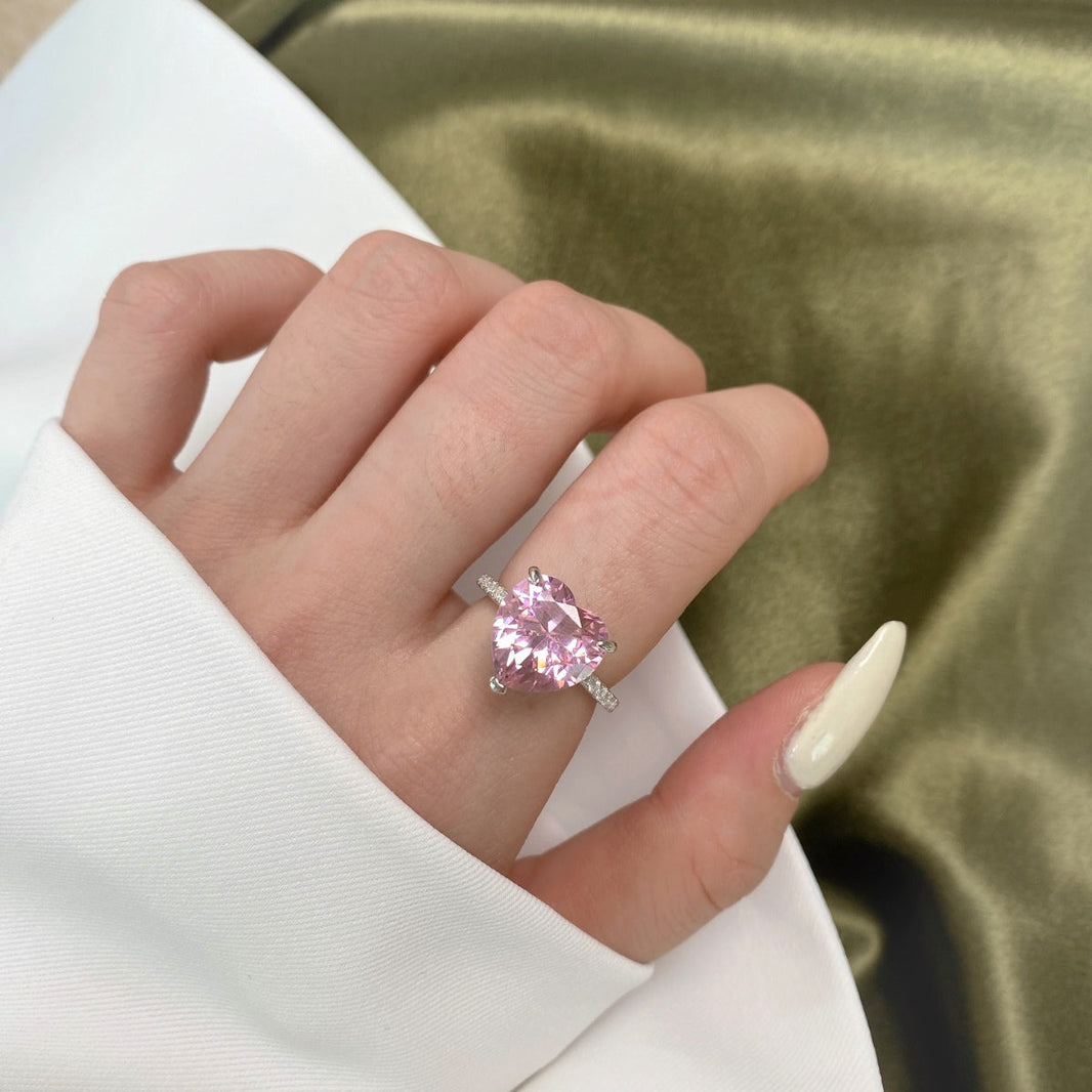 [Amore Jewels]6.0 Carat Luxurious Sparkling Romantic Heart Cut Lover Ring