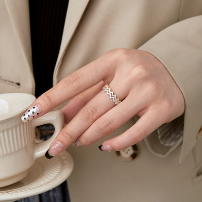 [Amore Jewels]Delicate Enchanting Wave Shape Daily Ring