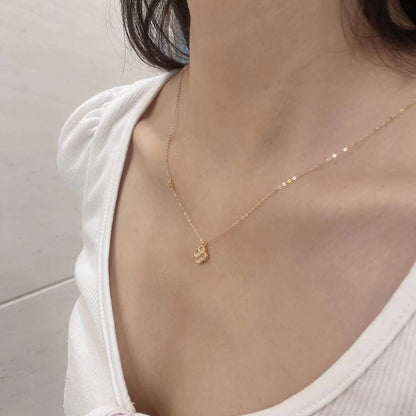 [Amore Jewels]Delicate Flower Shape Necklace