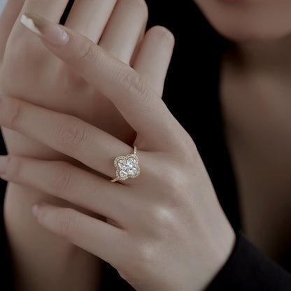 [Amore Jewels]Luxurious Eternity Flower Shape Banquet Ring