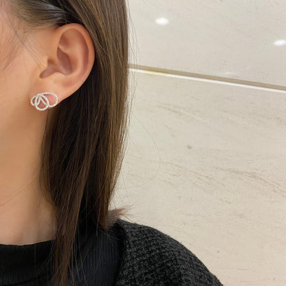 [Amore Jewels]Exquisite Butterfly Shape Earrings
