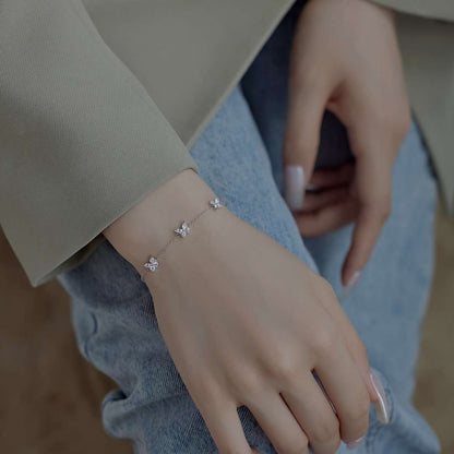 [Amore Jewels]Radiant Butterfly Shape Necklace