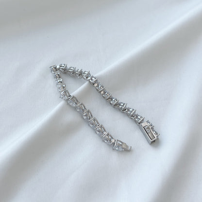 [Amore Jewels]0.75 Carat Elegant Romantic Heart Shape Lover Bracelet