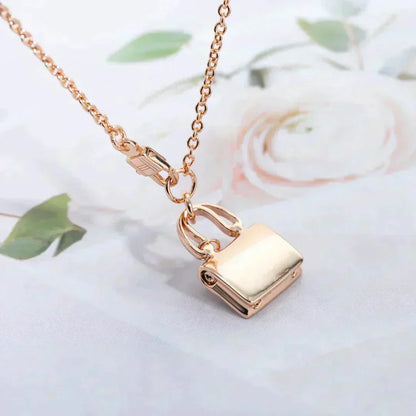 [Amore Jewels]AMULETTE PEDANT ROSE GOLD NECKLACE
