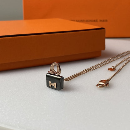 [Amore Jewels]CONSTANCE BLACK PEDANT PINK GOLD NECKLACE