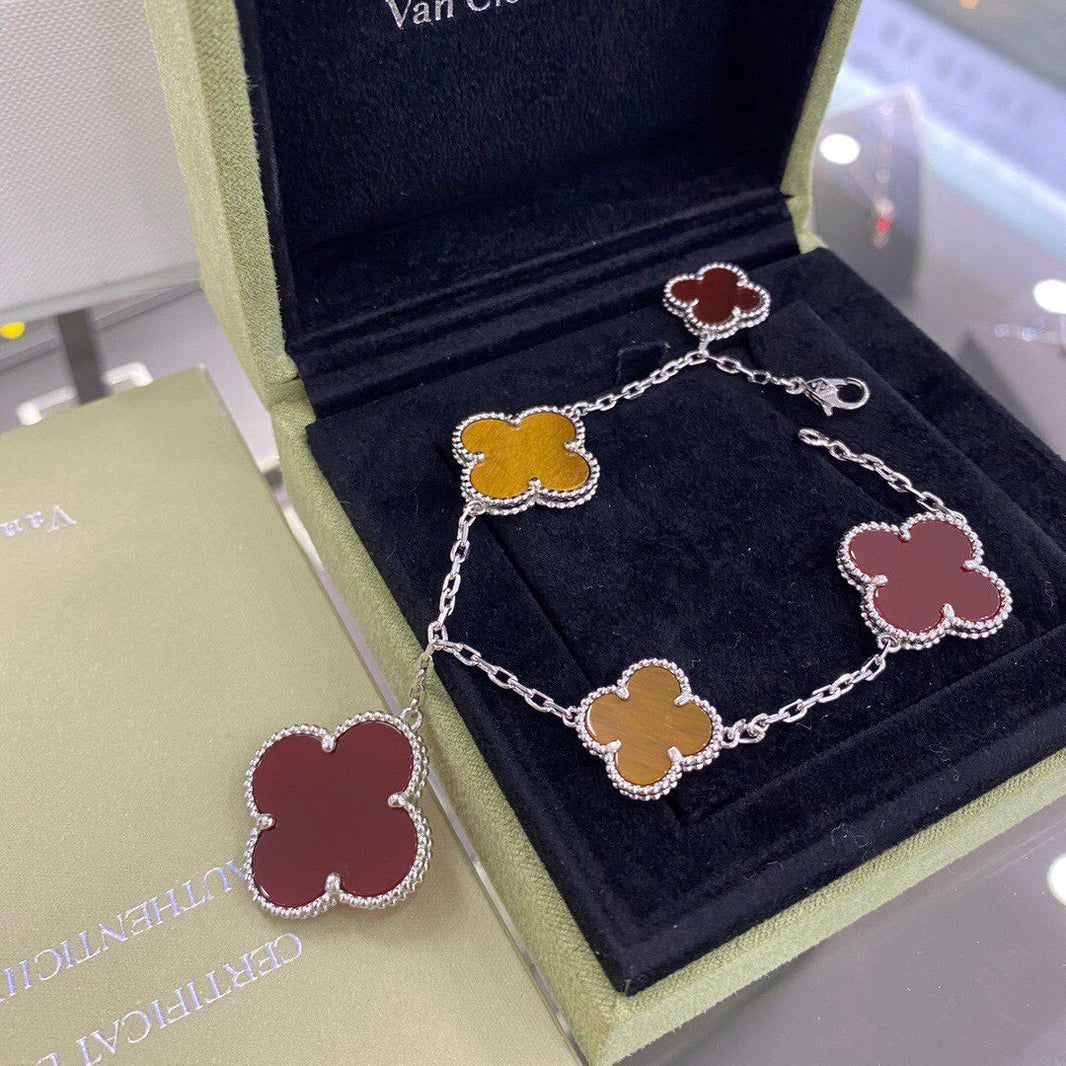 [Amore Jewels]CLOVER 5 MOTIFS SIVLER CARNELIAN TIGER EYE BRACELET