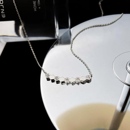 [Amore Jewels]BEE MY LOVE DIAMOND NECKLACE