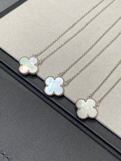 [Amore Jewels]CLOVER MEDIUM SILVER WHITE MOP NECKLACE