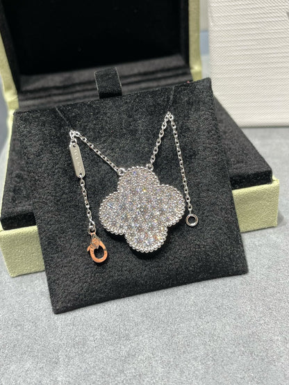 [Amore Jewels]CLOVER 25MM LARGE PENDANT DIAMOND PAVED SILVER NECKLACE