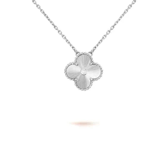 [Amore Jewels]CLOVER  15MM DIAMOND LASER NECKLACE SILVER