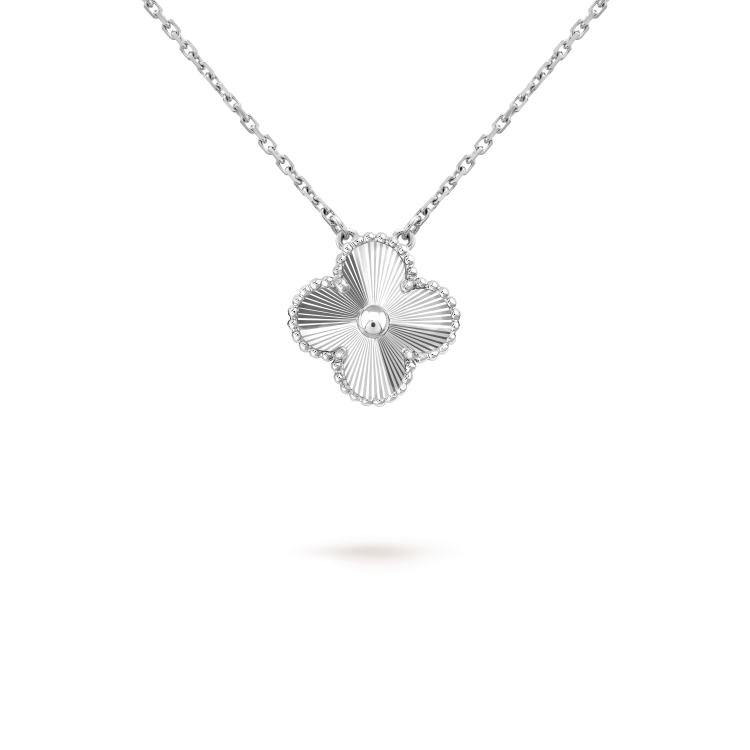 [Amore Jewels]CLOVER 15MM LASER NECKLACE SILVER