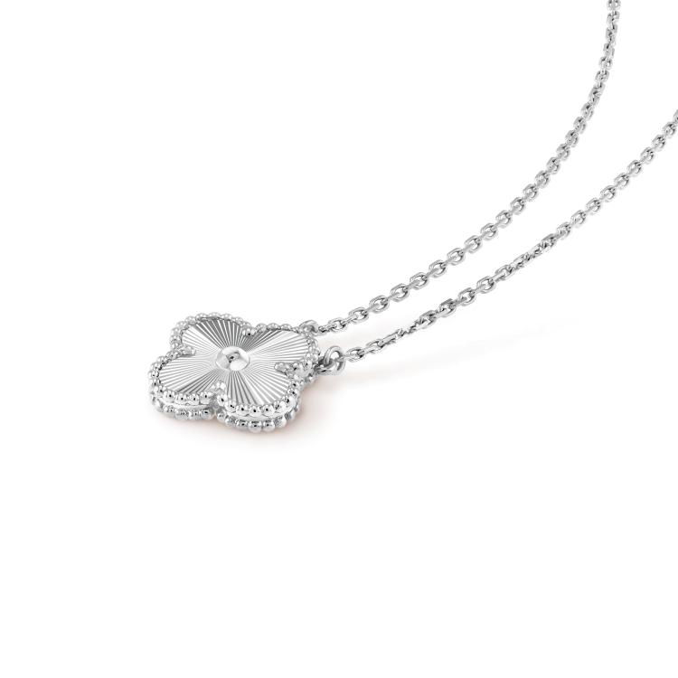 [Amore Jewels]CLOVER 15MM LASER NECKLACE SILVER
