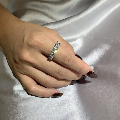 [Amore Jewels]Gorgeous Round Cut Tennis Ring