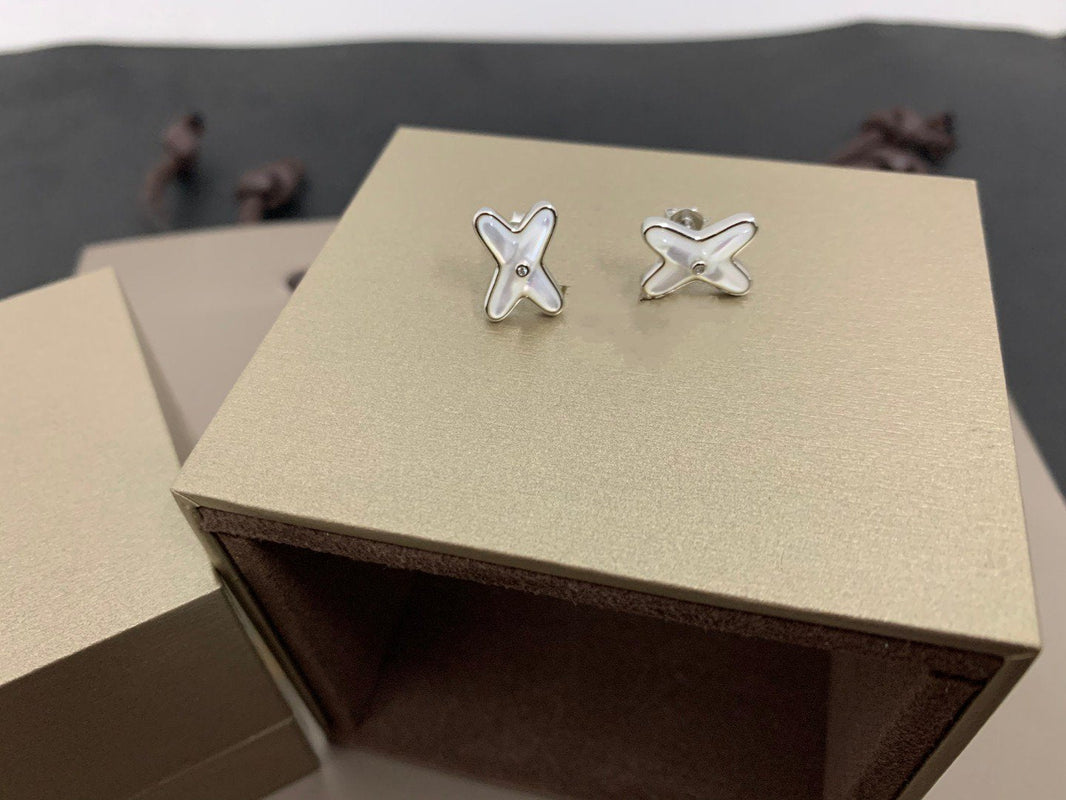 [Amore Jewels]JEUX DE WHITE MOP SILVER DIAMOND EARRINGS