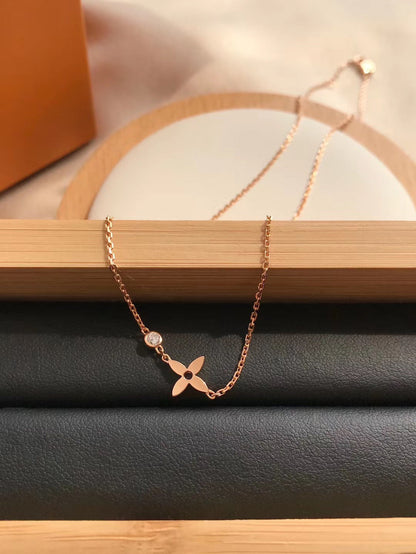 [Amore Jewels]BLOSSOM PENDANT PINK GOLD AND DIAMOND