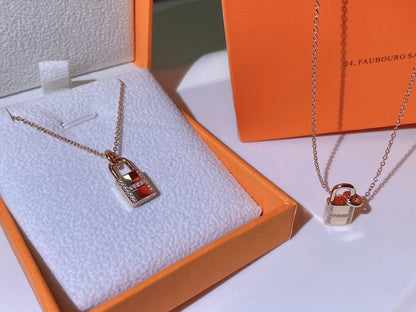 [Amore Jewels]HM ADVANCED NICHE LOCK HEAD NECKLACE DIAMONDS