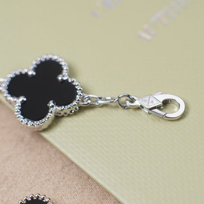 [Amore Jewels] CLOVER 5 MOTIF ONYXS BRACELET COLLECTION