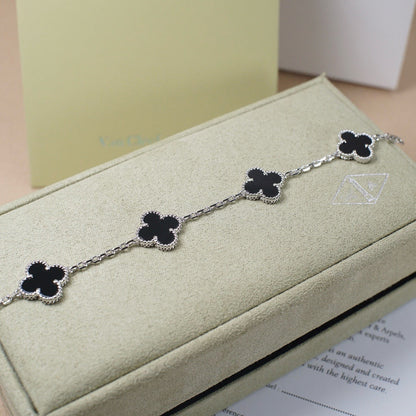 [Amore Jewels] CLOVER 5 MOTIF ONYXS BRACELET COLLECTION