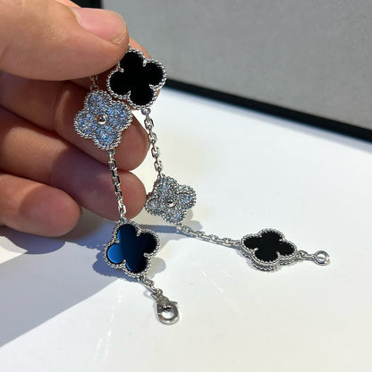 [Amore Jewels] CLOVER 5 MOTIF ONYXS BRACELET COLLECTION