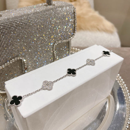 [Amore Jewels] CLOVER 5 MOTIF ONYXS BRACELET COLLECTION