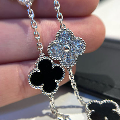 [Amore Jewels] CLOVER 5 MOTIF ONYXS BRACELET COLLECTION