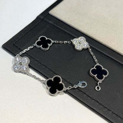 [Amore Jewels] CLOVER 5 MOTIF ONYXS BRACELET COLLECTION
