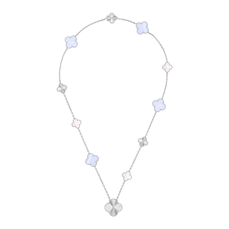```json
[
  "Amore Jewels",
  "ABNEHMBARES KLEEBLATT 15 (11+4) BLUMEN SILBER HALSKETTEN-SET"
]
```