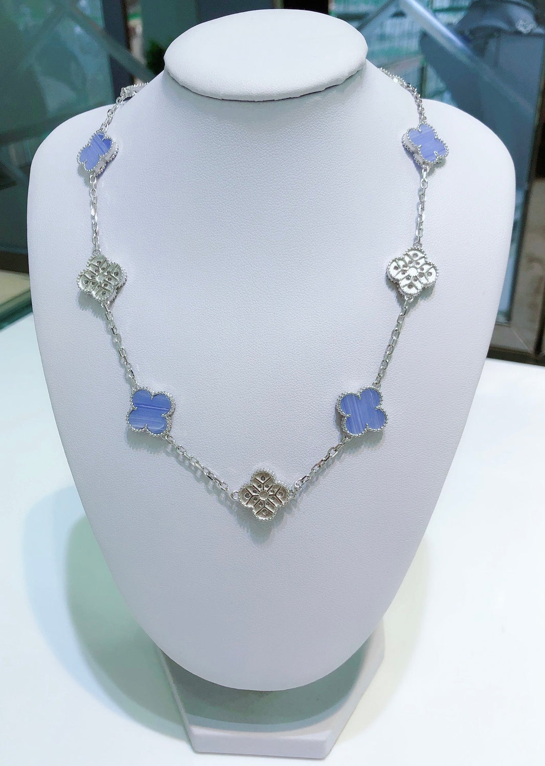 [Amore Jewels]CLOVER 10 MOTIFS CHALCEDONY DIAMONDS SILVER NECKLACE