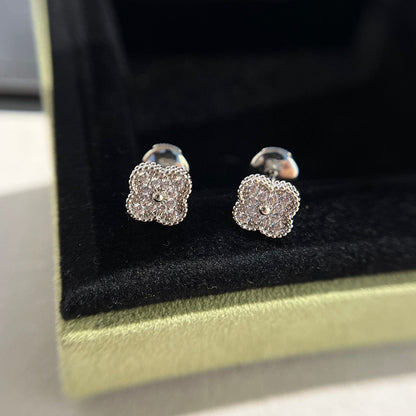 [Amore Jewels]CLOVER MINI DIAMOND STUD EARRINGS