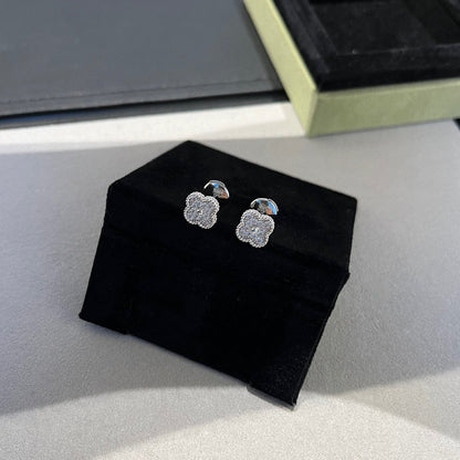 [Amore Jewels]CLOVER MINI DIAMOND STUD EARRINGS
